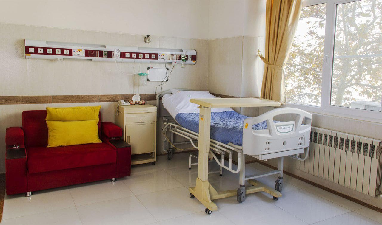 غرفة المرضى في مستشفى مصطفى الخميني